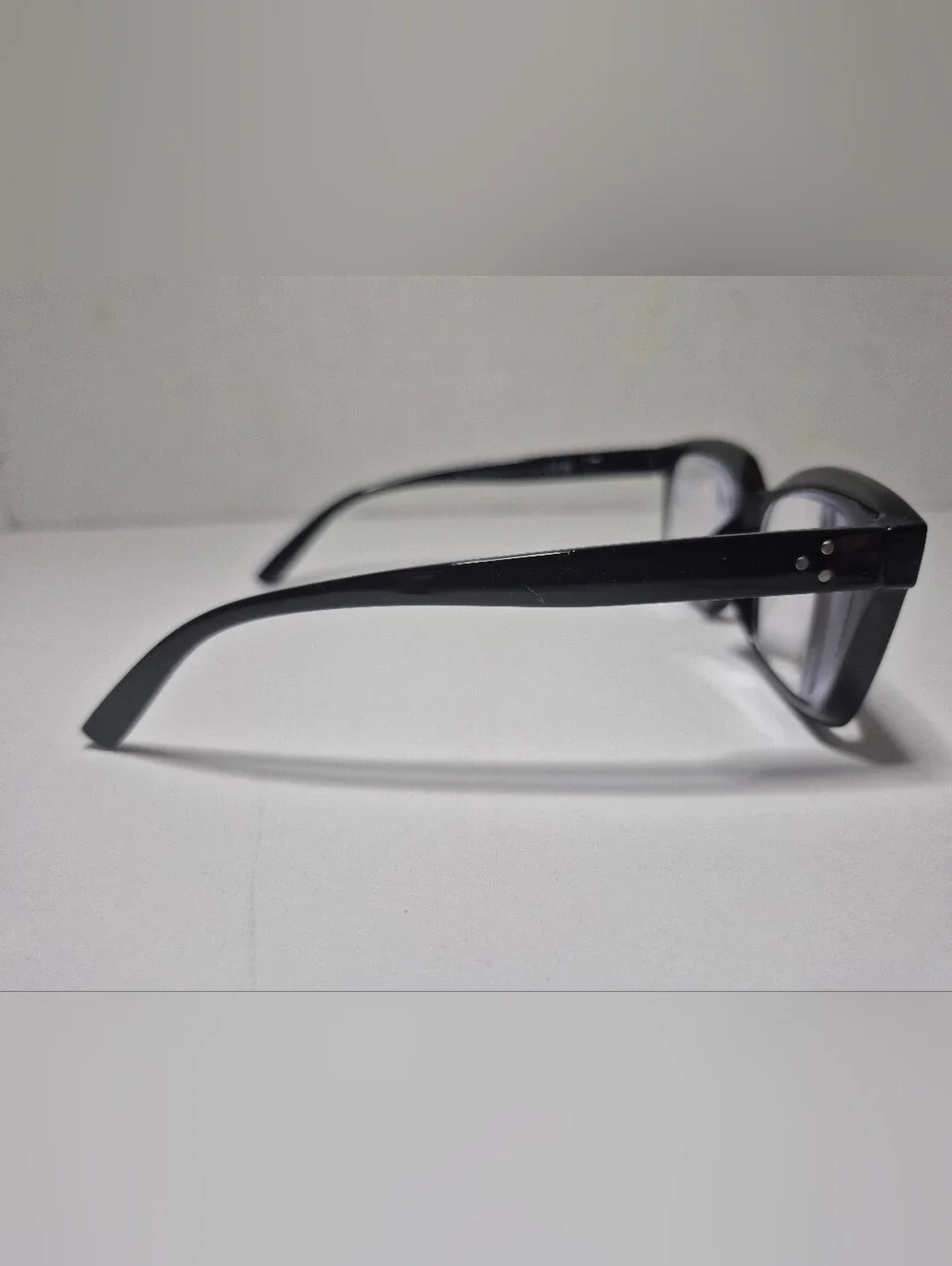 Women's Black Square Reading Glasses - Fashionable Everyday Frame